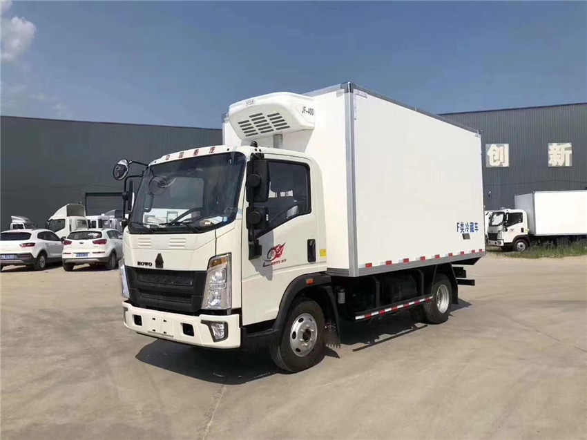 國(guó)六重汽豪沃冷藏車(chē)