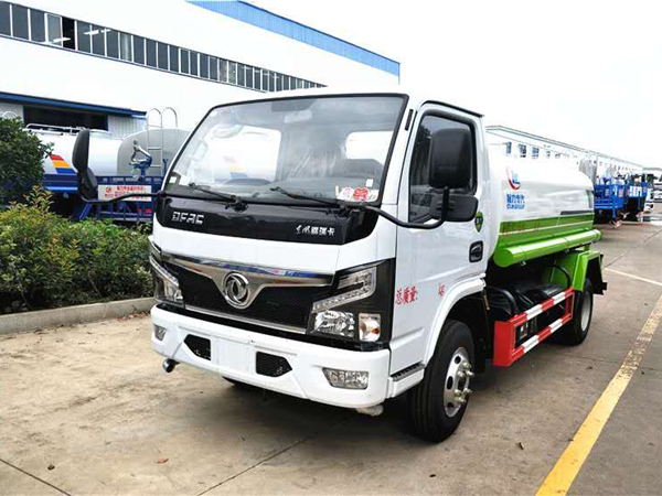 國(guó)六東風(fēng)福瑞卡5方灑水車